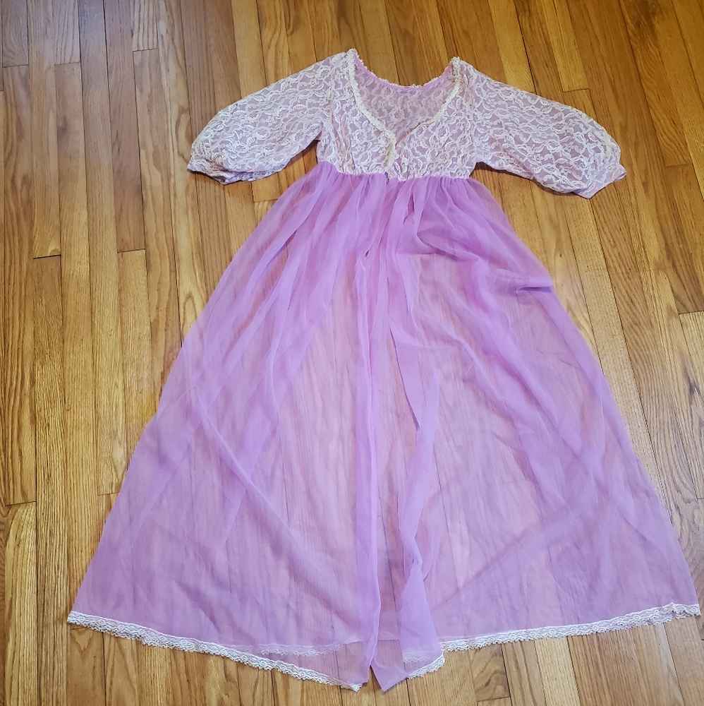 Vintage Belle Smith Nightgown Cover Robe Peignoir Lace and Liliac Sheer Medium